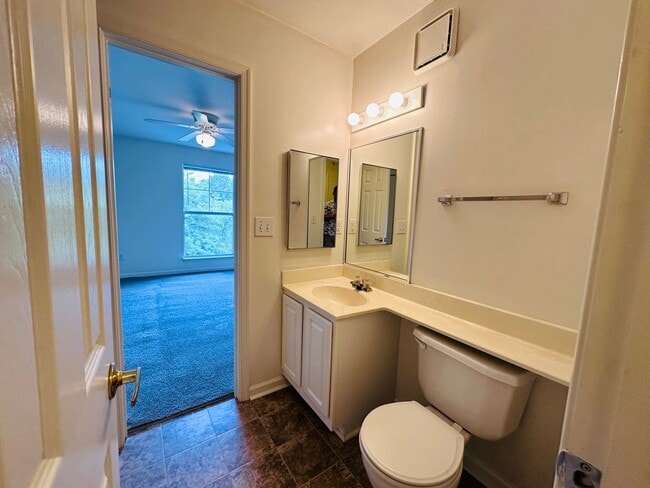 Photo - 303 N Knollwood Dr
