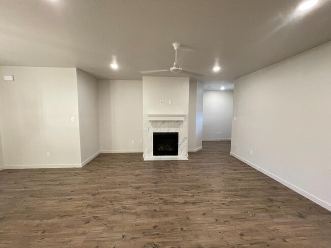 Photo - 10908 Aberdeen Ave