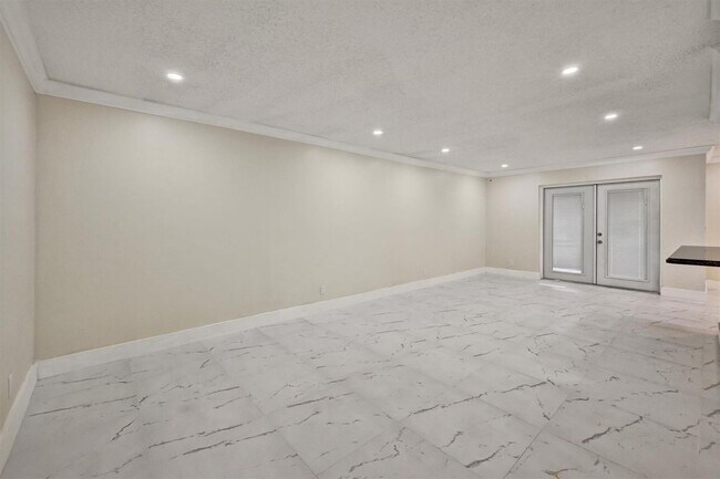 Photo - 3336 Quail Close