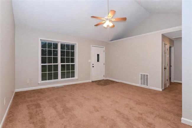 Photo - 43 Surrey Ct