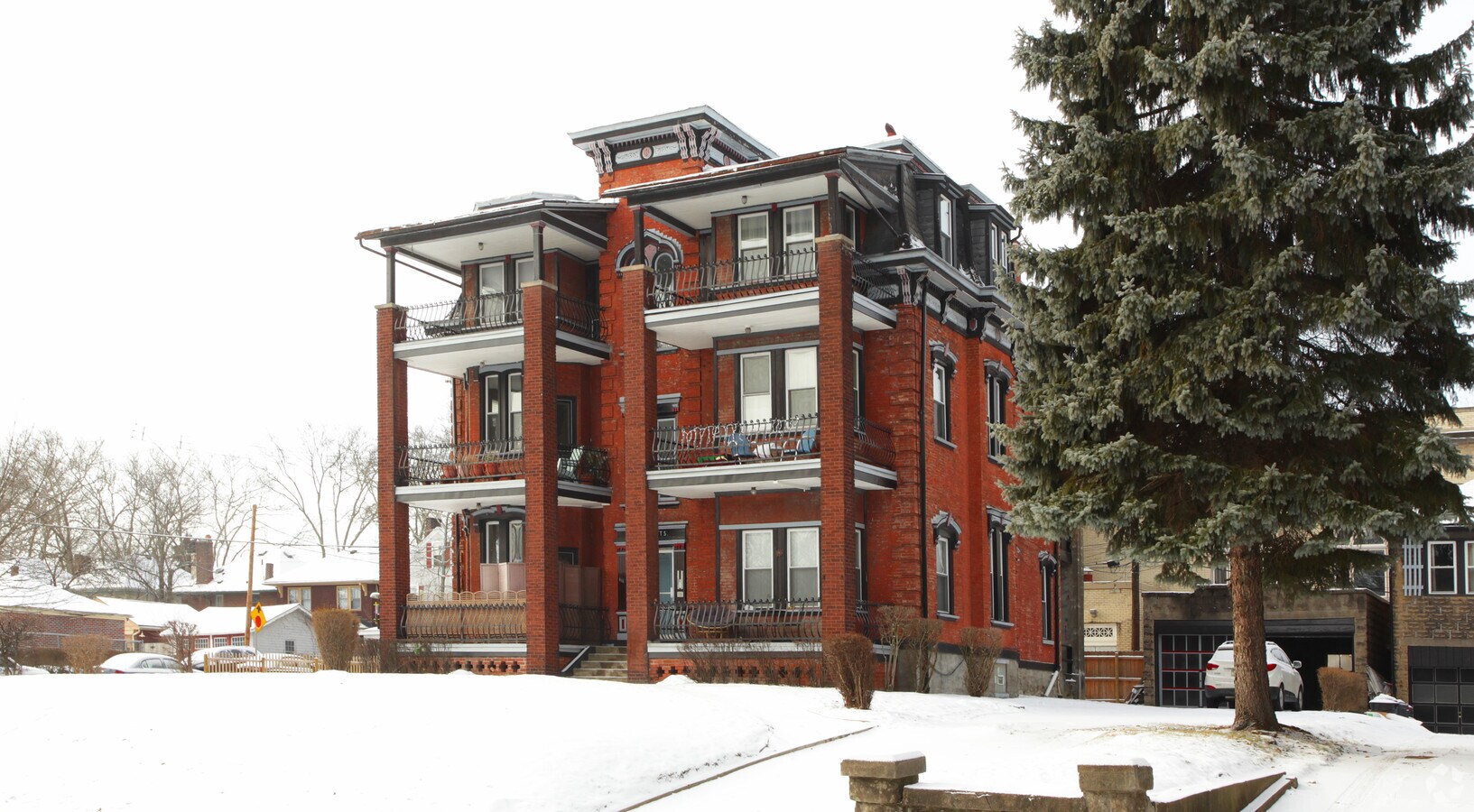 Photo - Linn Apartments