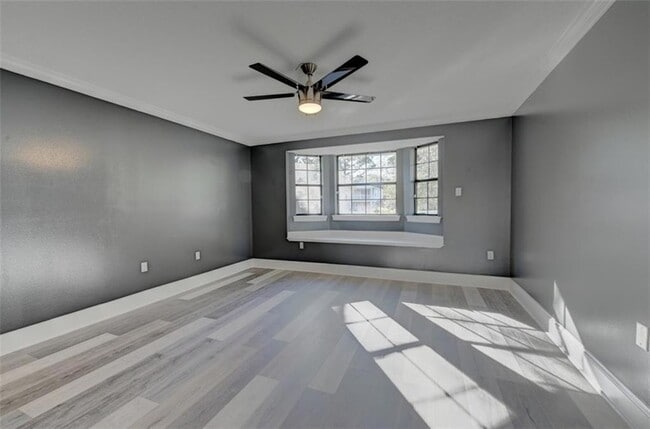 Photo - 5923 General Haig St