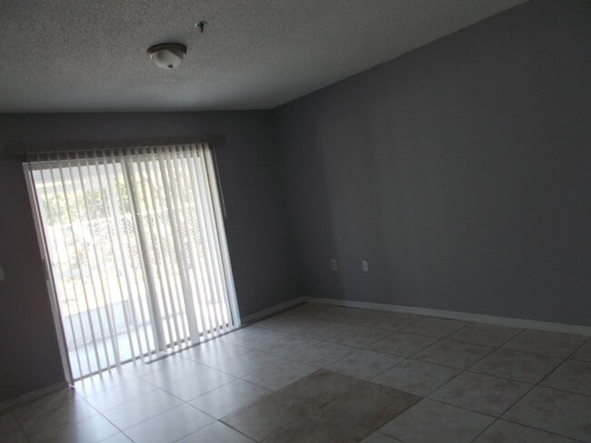 Photo - 1661 Windsor Oak Ct