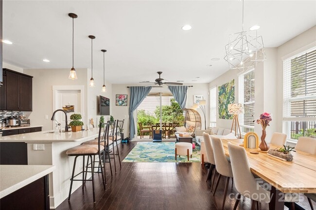 Photo - 1706 Woodward Ave