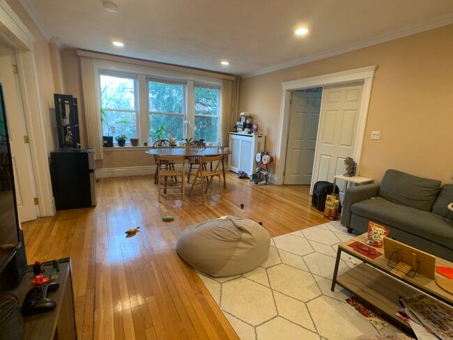 Photo - 8 Fairbanks St Unidad 2