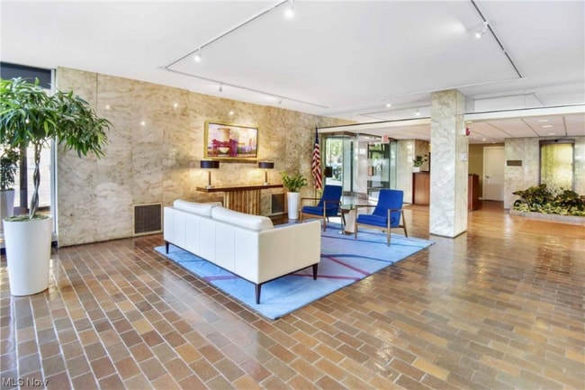 Photo - 12700 Lake Ave