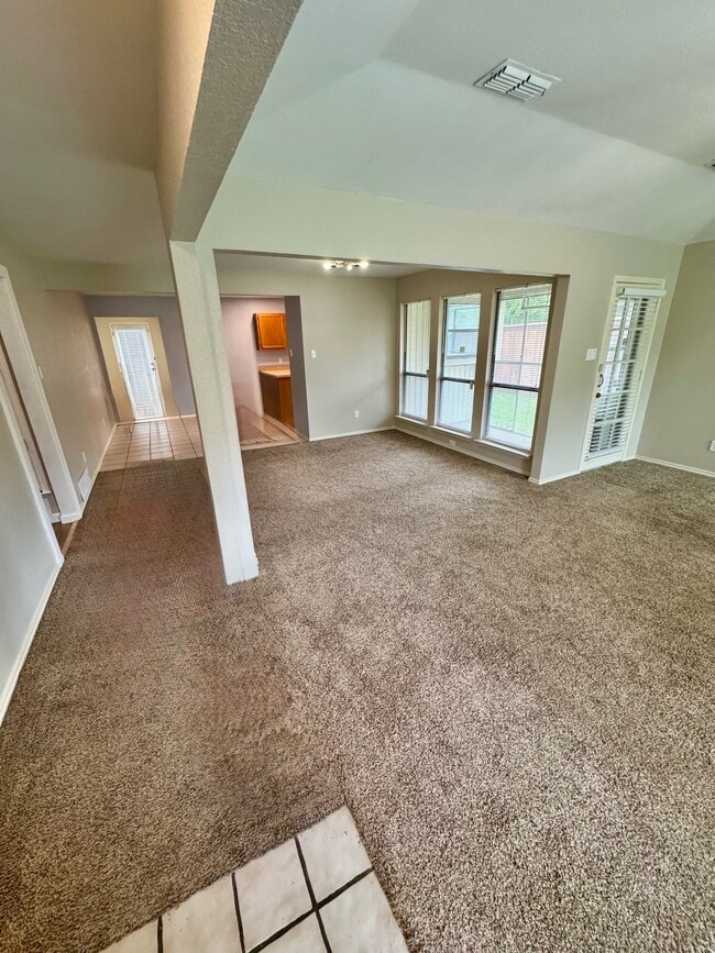 Photo - 3205 Hillcrest Dr