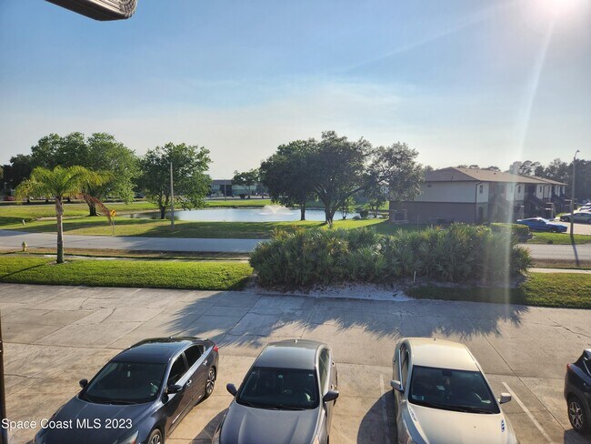1702 University Ln Unit 806