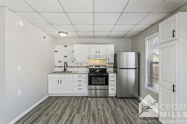 Photo - Wheelchair accessible LARGE 1 bedroom on the North side!