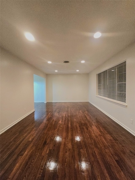 Photo - 648 Penguin Dr