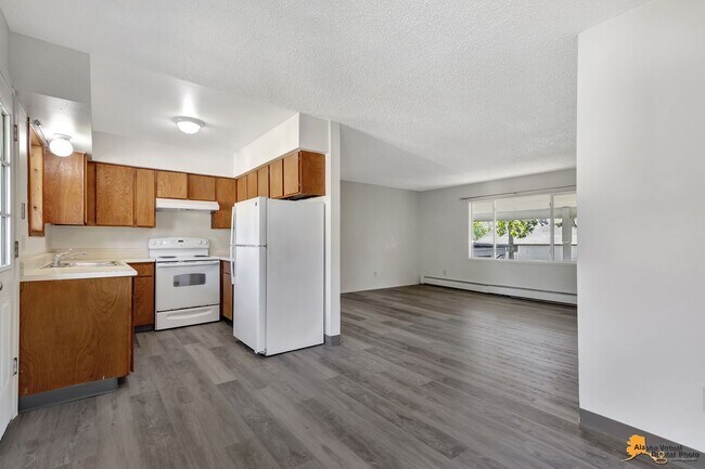 Building Photo - 1121 Latouche St Unit 2