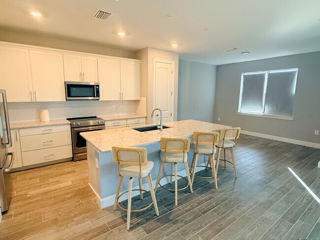 Photo - 6256 Baywood Ct
