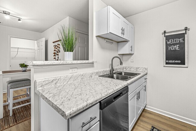 Arborwood Apartments