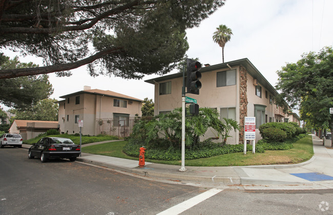 Town Center Apartments - Town Center Apartments