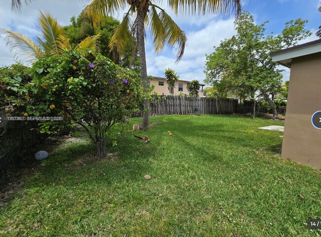 724 SW 7th Ter Unit 1-2