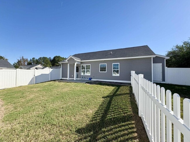 Photo - Move-In Ready 2 Bedroom, One Story Home – ...