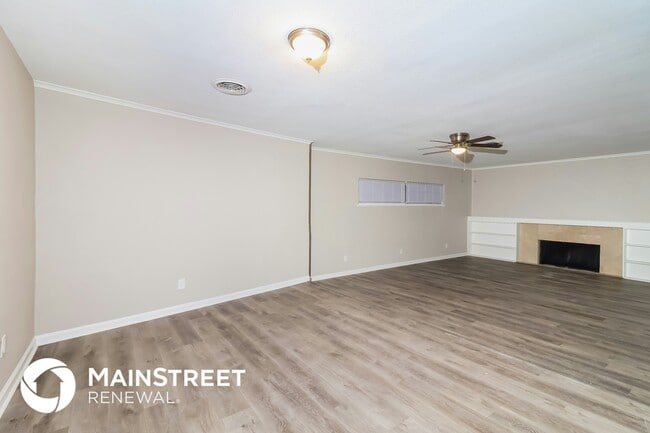 Photo - 3550 Creston Ct