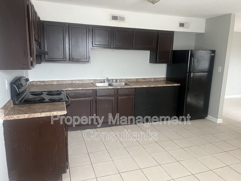 Photo - 1407 Ascent Trail NW