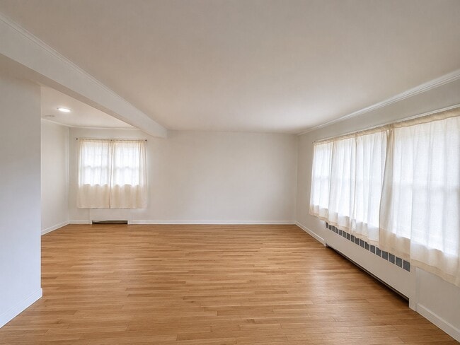 Photo - 512 Nassau Blvd Unit 1A