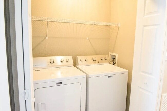 Photo - 6003 Cullen Dr