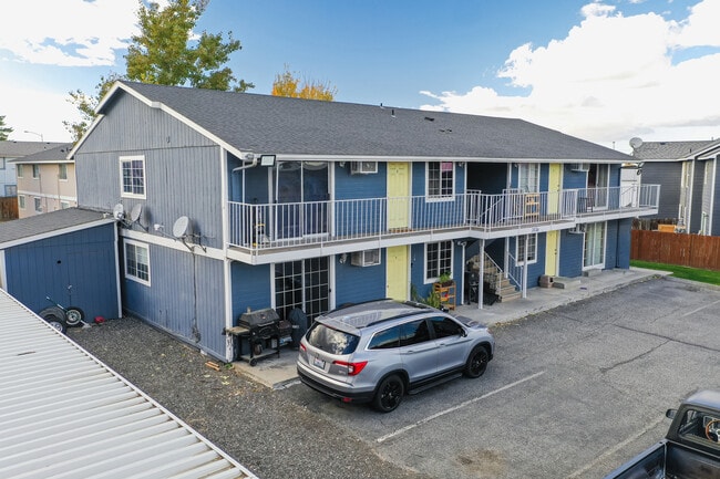 Building Photo - 24 S Quay St.