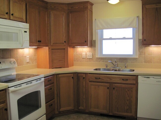 Photo - 322 N Titus Ave Unidad Apt. 2