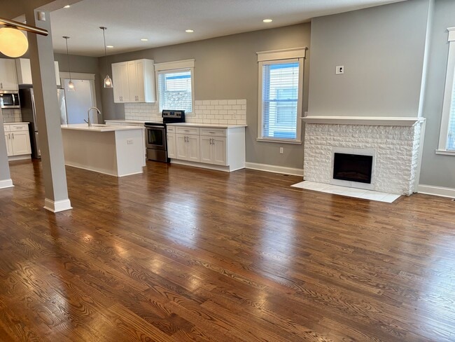 Photo - 3783 Washington St