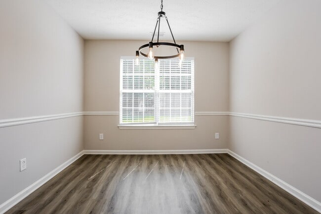 Photo - 1413 Cater Ct