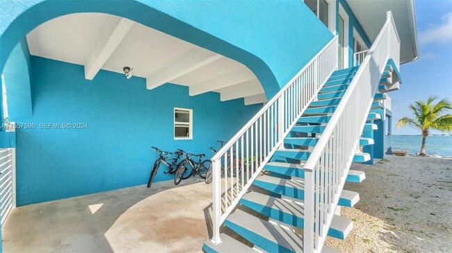 441 La Fitte Rd