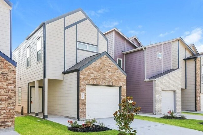 Photo - 15338 Estrella Rd W