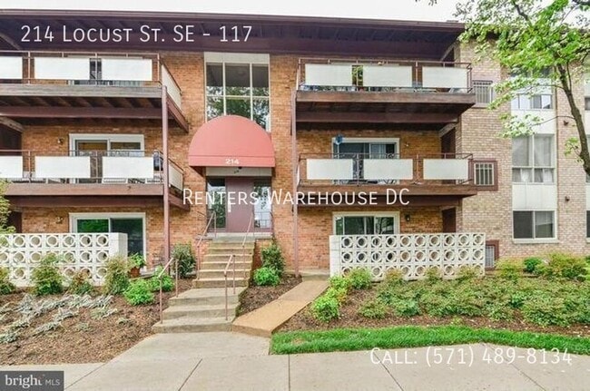 Photo - 214 Locust St SE House