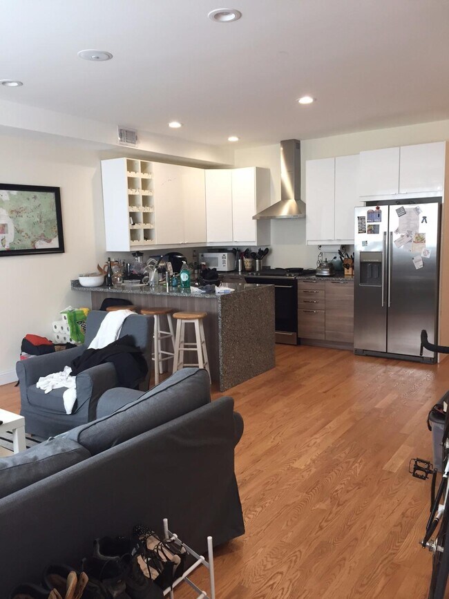 Photo - 275 Dorchester Ave