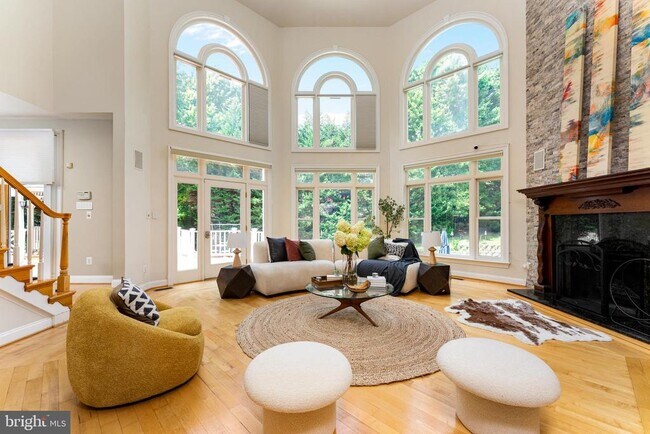 Photo - 1445 Mayhurst Blvd