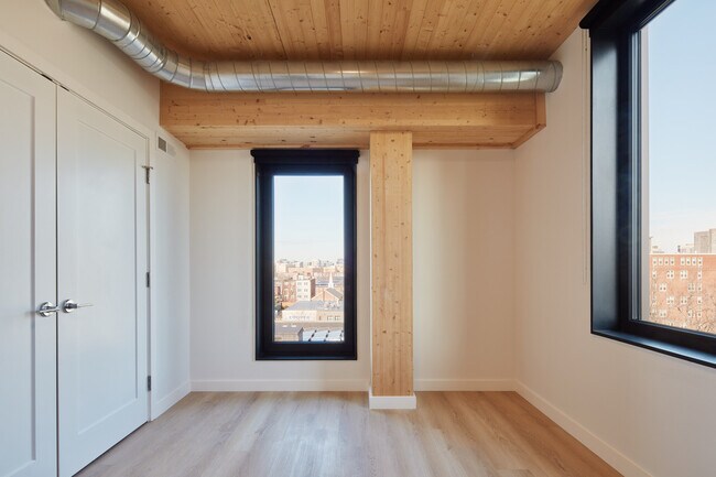 Photo - 29 Lenox St Unidad 502B