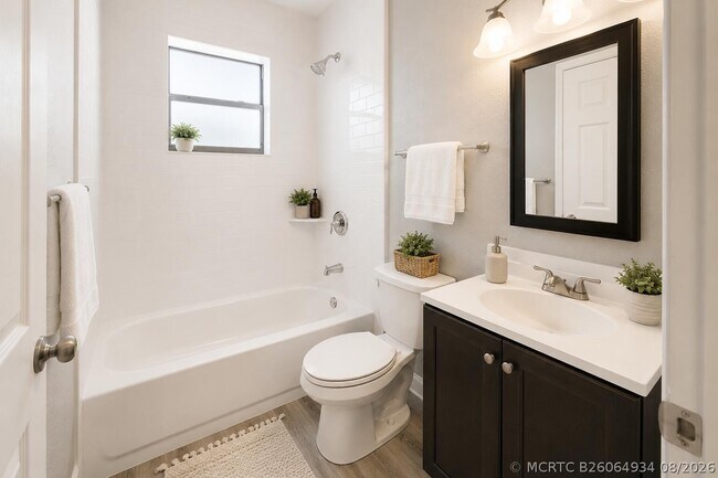Photo - 1565 W 28th St Unit REAR