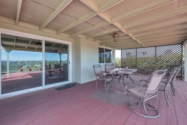 Photo - CHARMING 3-BED 2-BATH NEAR THE BAY WITH SPECTACULAR CANYON VIEW