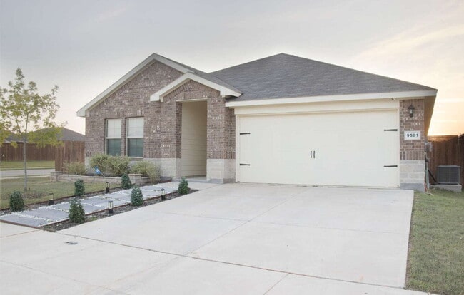 Photo - Serene 3BD Fort Worth Oasis | All Utilities Included | Near Alliance Hub