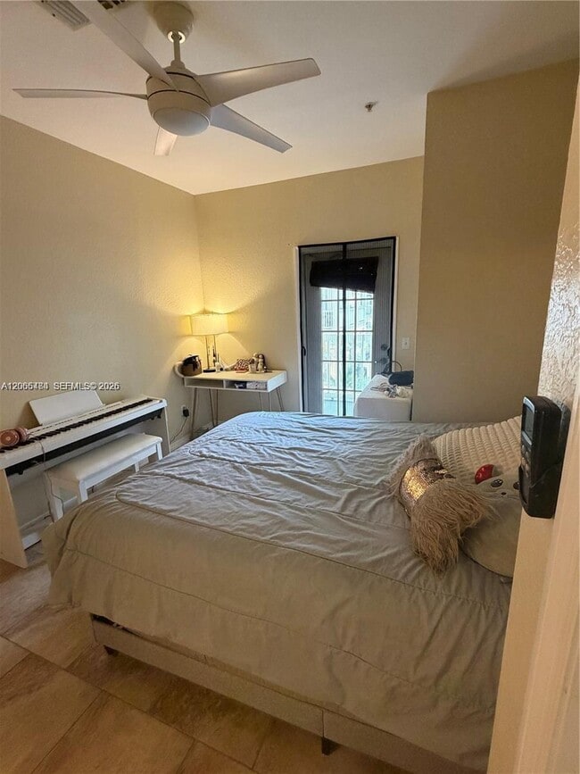Photo - 860 N Orange Ave Unidad 258