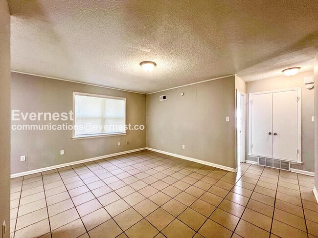 Photo - 1731 Carla Cove