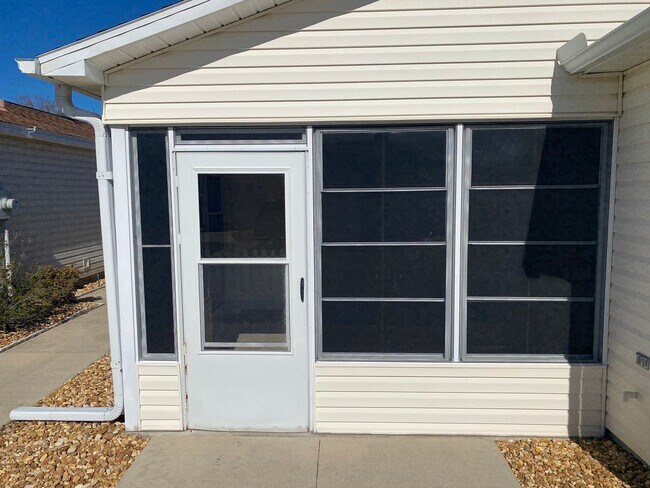 Photo - Charming Just Renovated Unfurnished ANNUAL LEASE - 2 Bedroom 2 Bath Patio Villa - Located In The ...