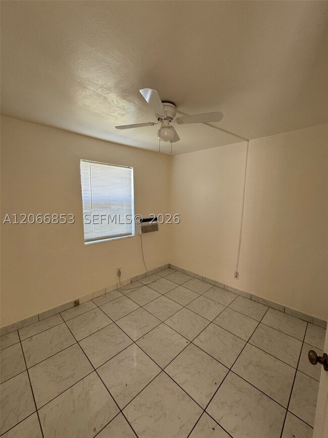 Photo - 2451 NW 13th St Unit 5