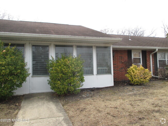Building Photo - 111B Edinburgh Ln Rental