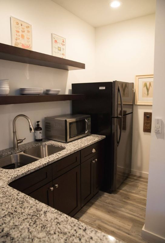 915 Woodland Ave SE Unit B