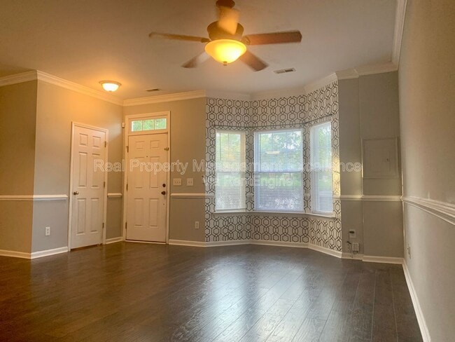 Photo - 330 Gilman Ln