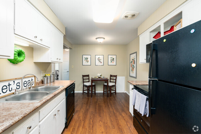 Interior Photo - University Oaks Rental