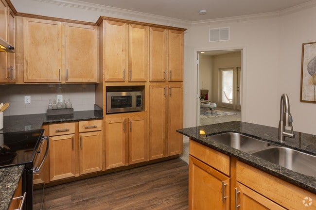 Penthouse - 1,853 ft² - Diamond Oaks Village - 55+ Senior Living