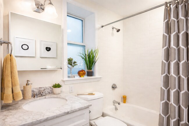 Photo - 7 Chauncy St Unit 17