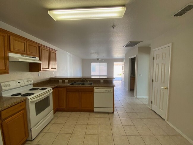 Photo - PALI3045 Unit 102