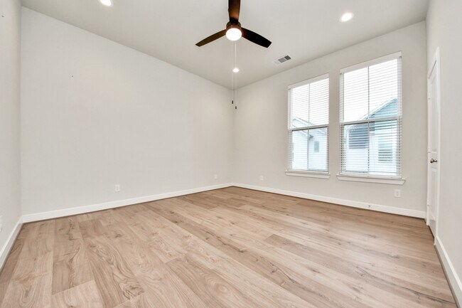 Photo - 2319 Silva Park Ln