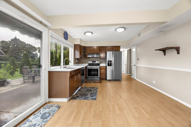 Photo - 120 Tamworth Pl